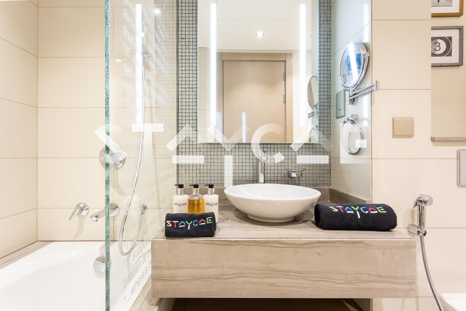 Apartment Staycae Homes - Damac Towers By Paramount *